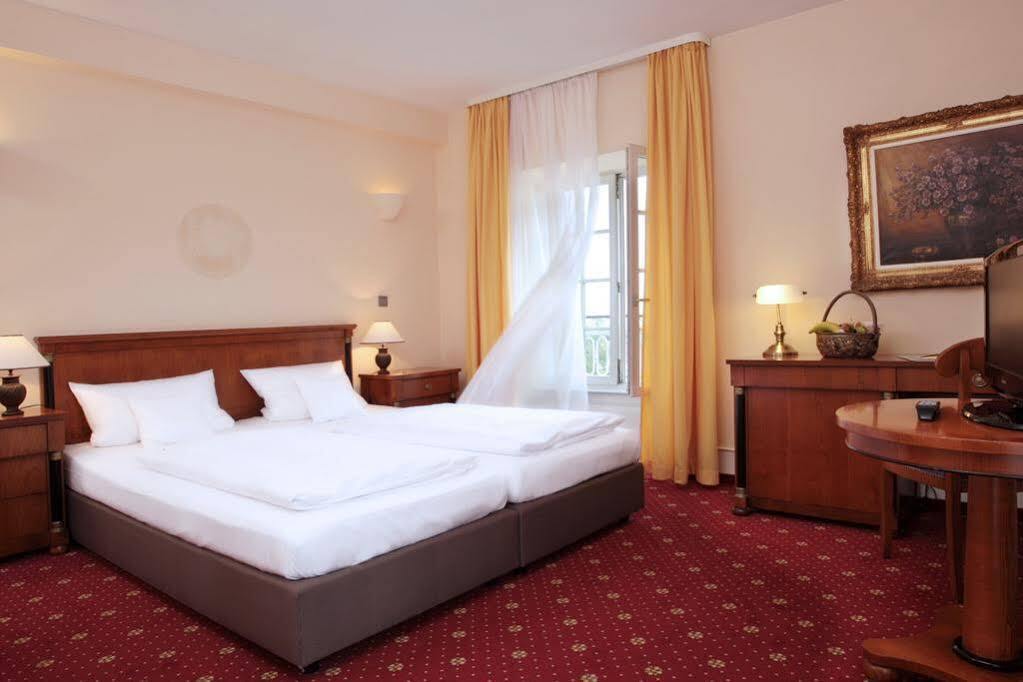 Hotel Schloss إيديسهايم المظهر الخارجي الصورة